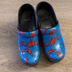 Dansko Blue and Red Shellfish shoes